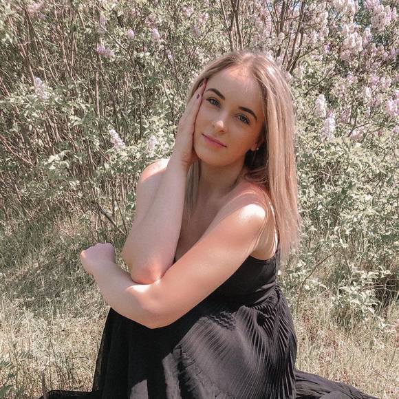 Meet your Posher, Laken - Picture 1 of 1